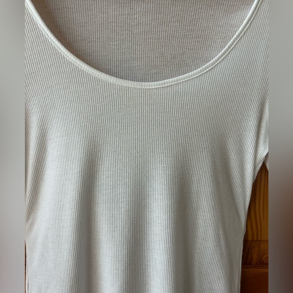 Wild Fable White Ribbed Scoop Neck Top crop - Picture 8 of 15